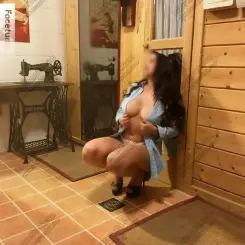 Alina tetovált szexpartner profilkép