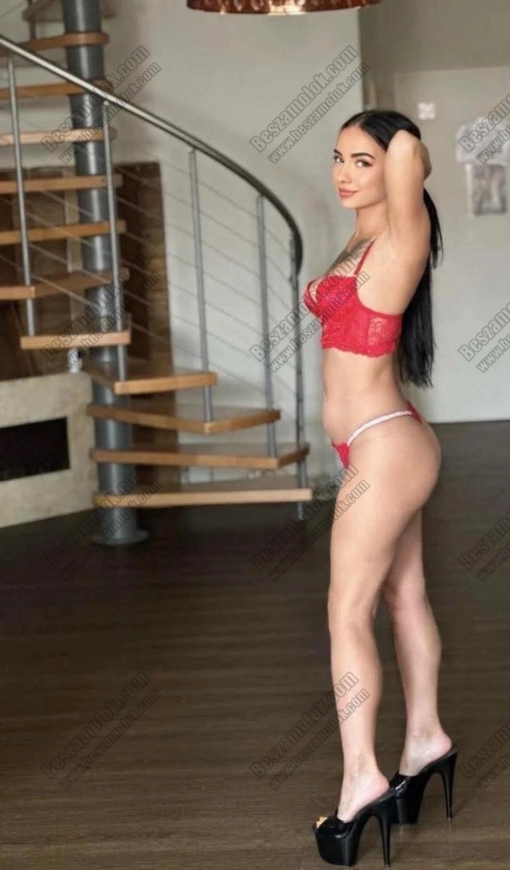 Lejla - +36 70 428 8170 - tetkos csajok foto