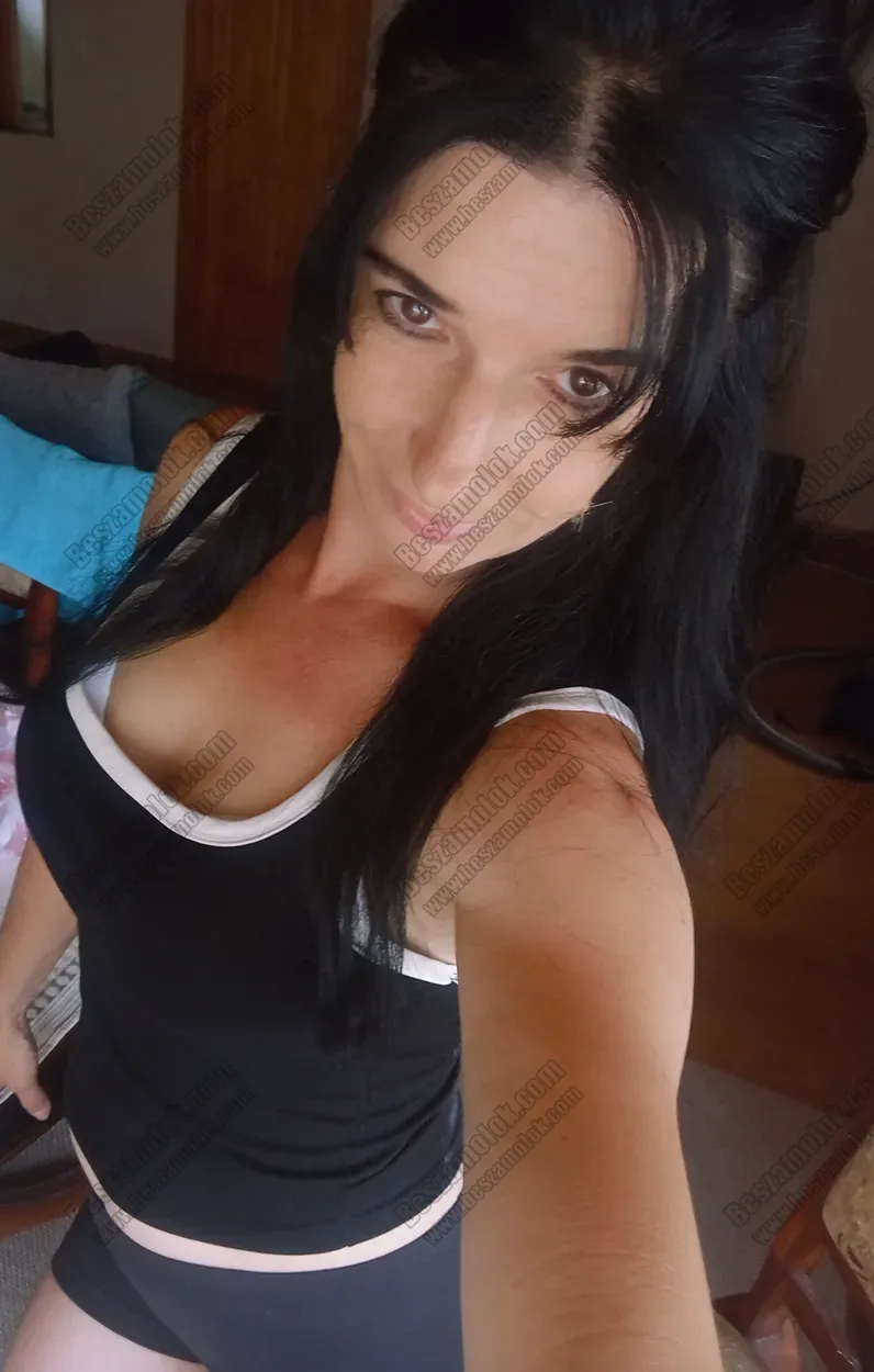 Anita1 tetkos csaj profil kepes profil - tetkoscsajok.hu Anita1 - +36 30 500 5144 - tetkos csajok foto